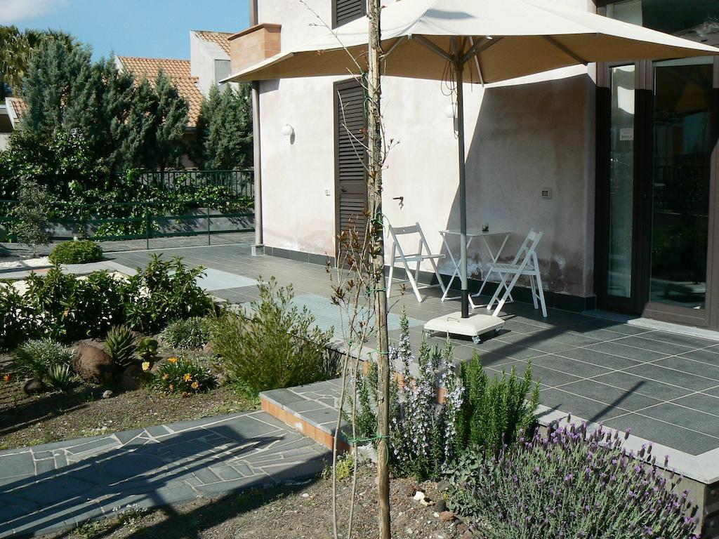 Etna Holiday Home Nicolosi Room photo